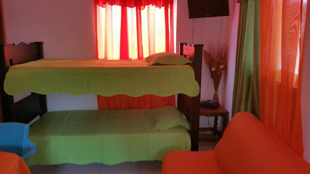 Vianova'S Place Posada Nativa San Andrés Extérieur photo